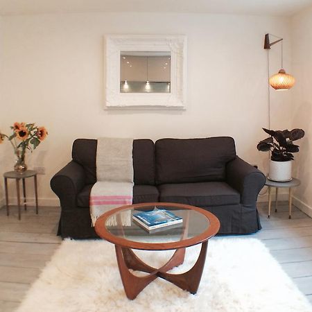 إدنبرة Old Town Castle View Apartment المظهر الخارجي الصورة