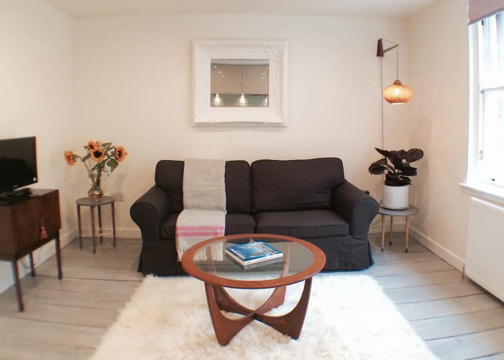 إدنبرة Old Town Castle View Apartment المظهر الخارجي الصورة