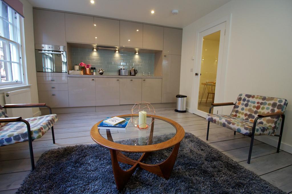 إدنبرة Old Town Castle View Apartment المظهر الخارجي الصورة